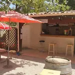 Au D'esparron Avec Terrasse - Api-1-52-578