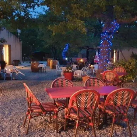 Au D'esparron Avec Terrasse - Api-1-52-578 * Esparron-de-Verdon